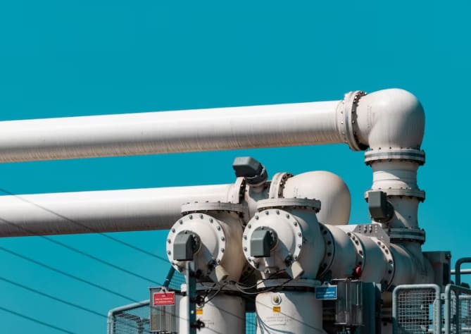 <ul>
<li>Captura de metano en tratamiento de POME para el aprovechamiento energético interno o externo en la mayoría de nuestros socios proveedores.</li>
<li>Aumento en la eficiencia de procesos de cogeneración en caldera para la generación de energía térmica y eléctrica.</li>
<li>Generación de procesos de compostaje y fertirriego para el reaprovechamiento en cultivos.</li>
</ul>
 BioD