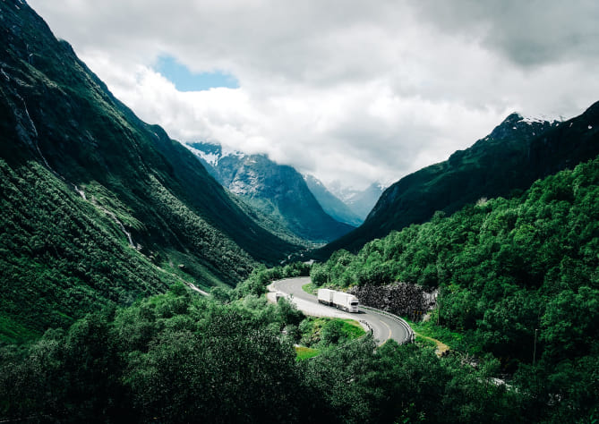 <ul>
<li>Procesos eficientes de logistica de ingreso de materias primas a procesos y salida de productos, con el fin de reducir excesos de consumo de combusitble.</li>
</ul>
 BioD